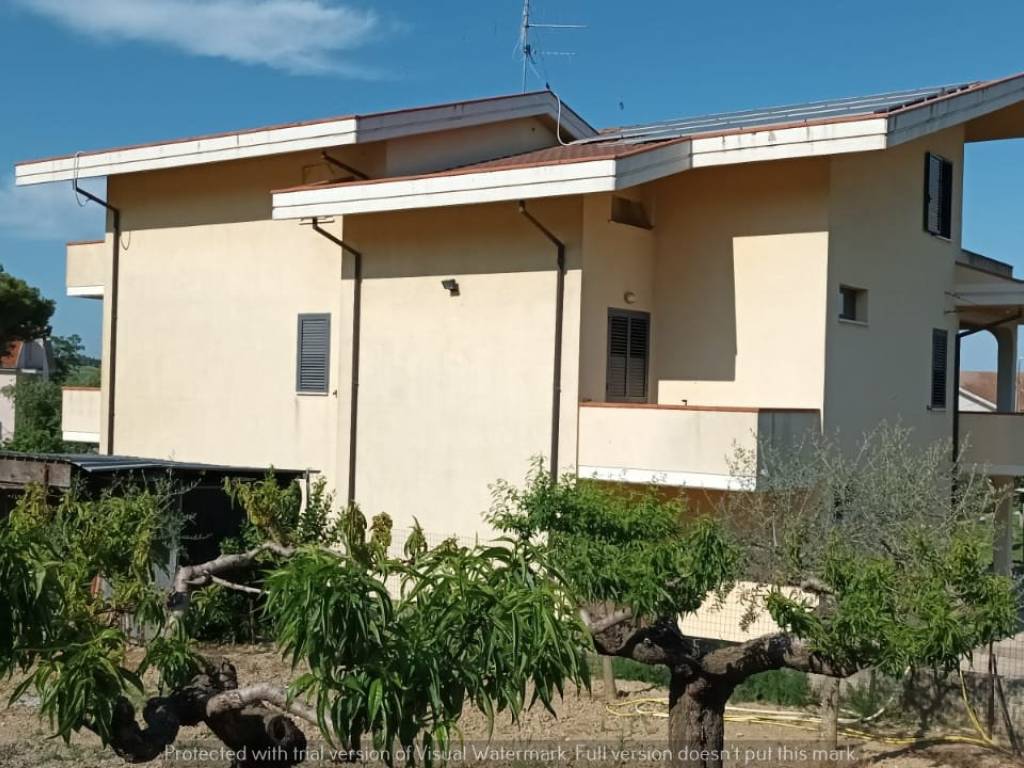Villa a Collecorvino in Contrada Congiunti - Foto 3