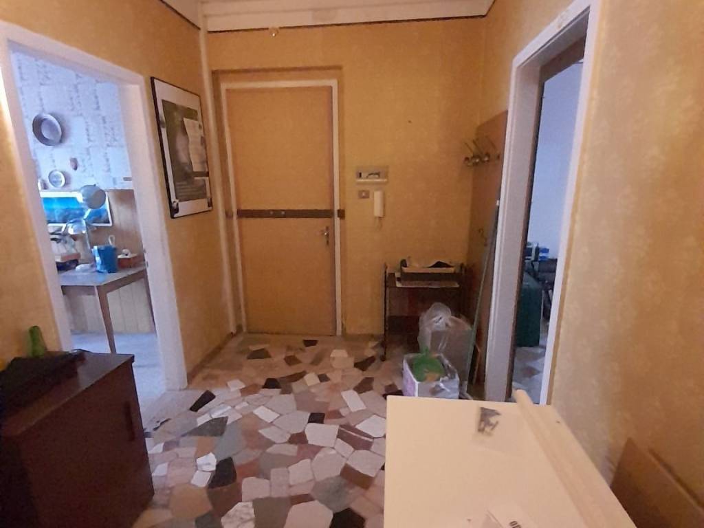 Appartamento a Monfalcone in Via Duca d'Aosta, 17 - Foto 2
