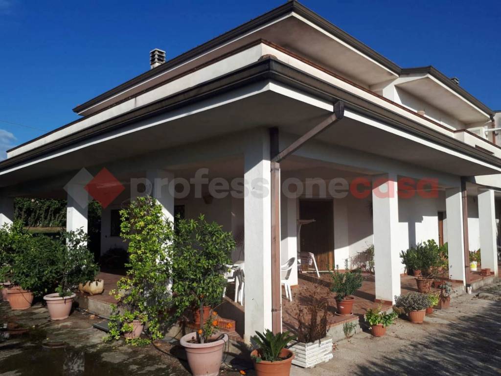 Villa a Cervaro in Via Collecedro, snc - Foto 5