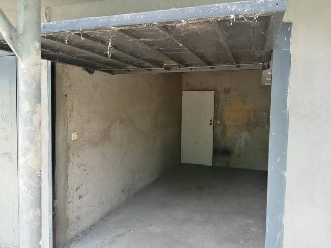 Box / garage a Imbersago in Via Castelbarco - Foto 4