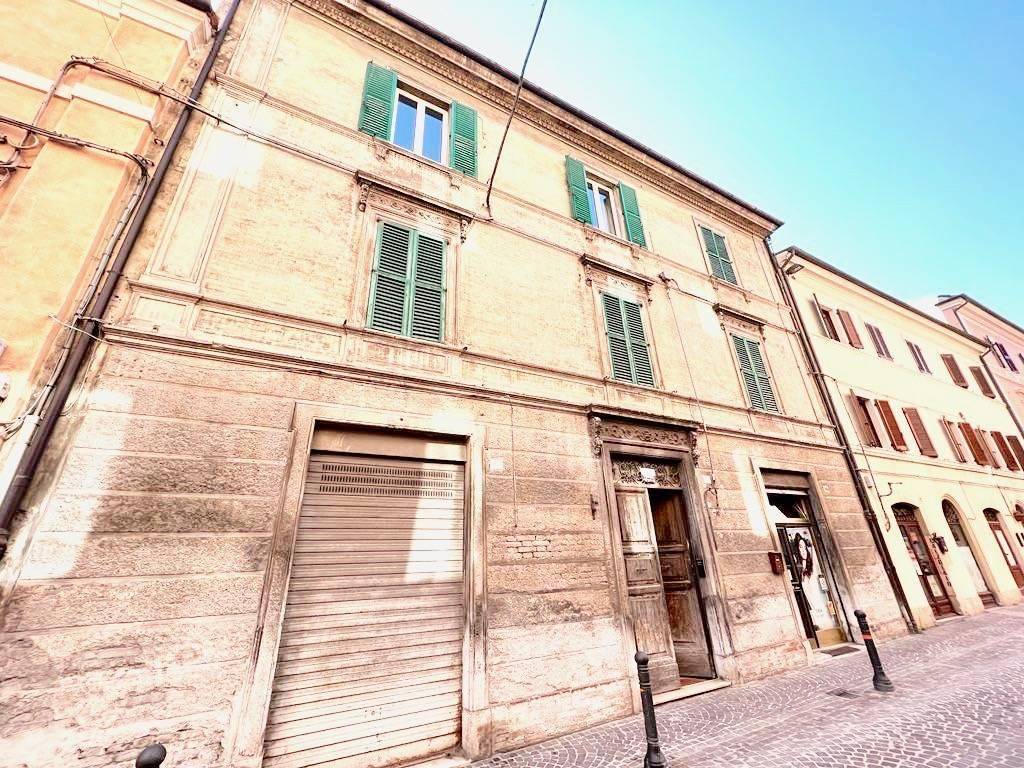 Appartamento a Fabriano in VIA CAVOUR - Foto 3