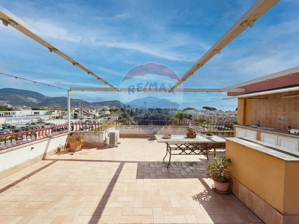 Appartamento a Terracina in Via Exeter, 11 - Foto 3