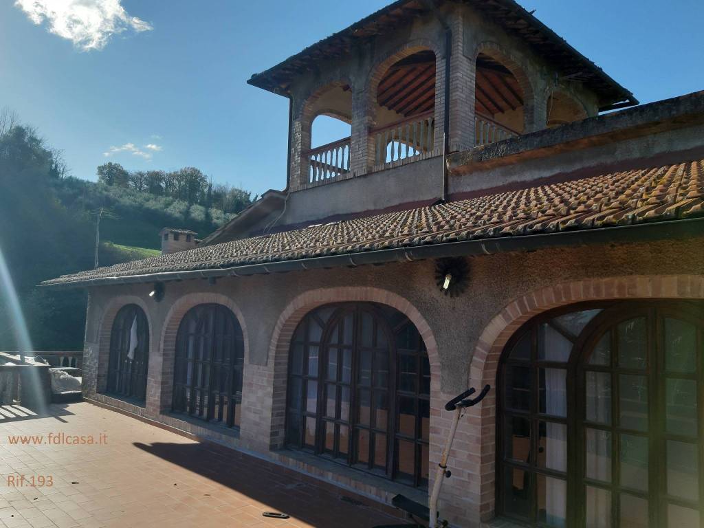 Villa a Casciana terme lari in Via del Commercio, 156 - Foto 4