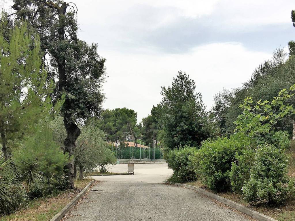 Palazzo / stabile a Loreto - Foto 5