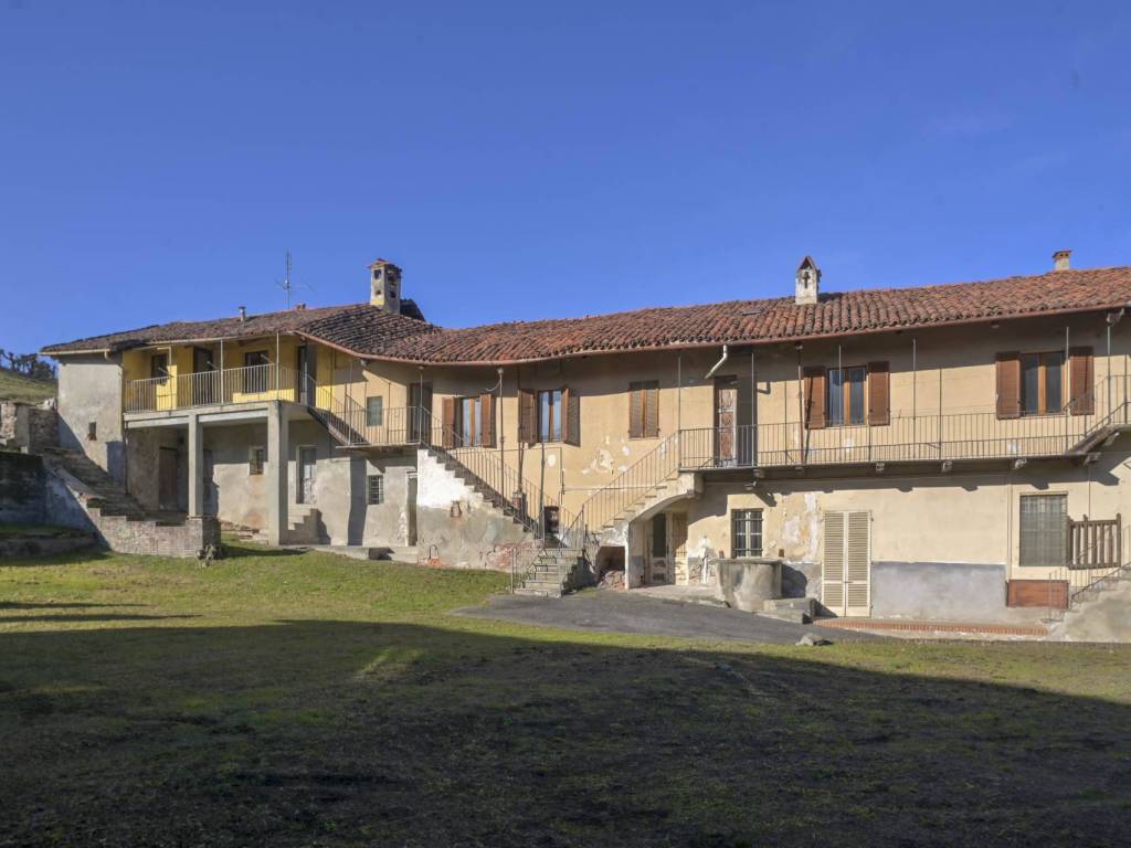 Rustico / casale a Manta in VIA GIUSEPPE GARIBALDI 1, 10 - Foto 3