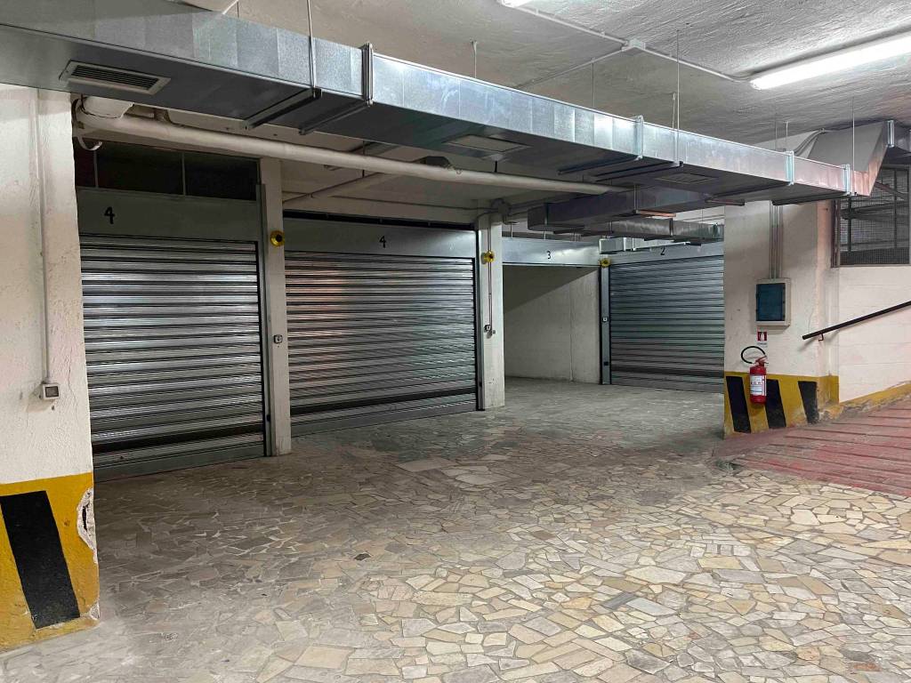 Box / garage a Benevento in Via Francesco Paga - Foto 3