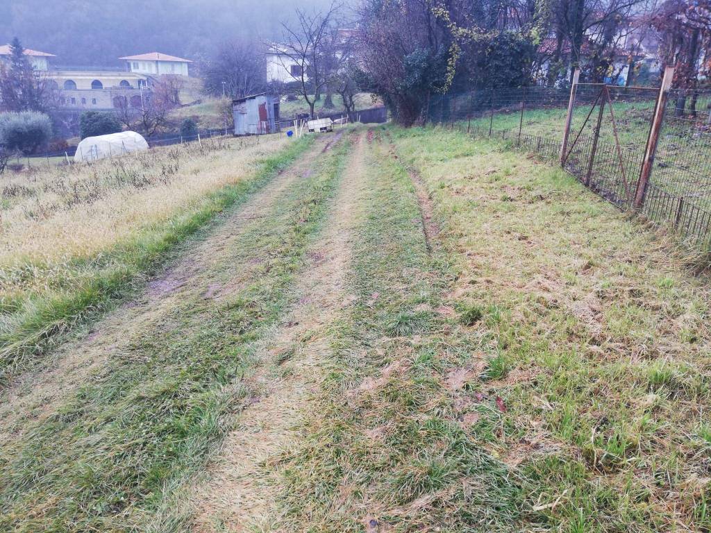 Terreno a Gaverina terme in Via Don Pietro Cortinovis - Foto 2