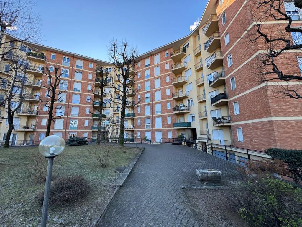 Appartamento a Gallarate in Via Monsignor Macchi - Foto 3