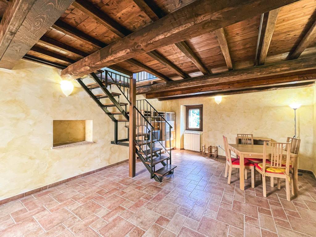Appartamento a Toffia in Via della Rocca - Foto 3