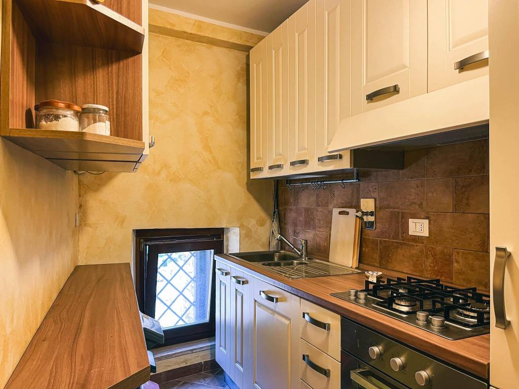 Appartamento a Toffia in Via della Rocca - Foto 4