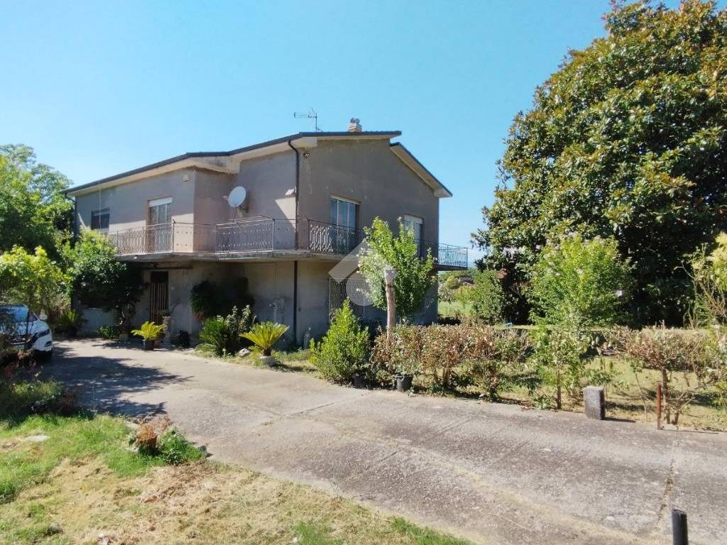 Casa indipendente a Cervaro in Via Porchio, 44 - Foto 2
