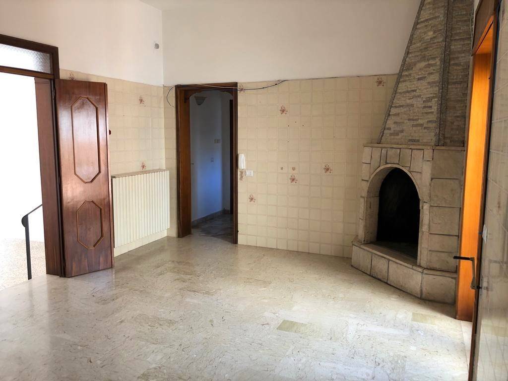 Appartamento a Guagnano in Via Giovanni Pascoli, 12 - Foto 5