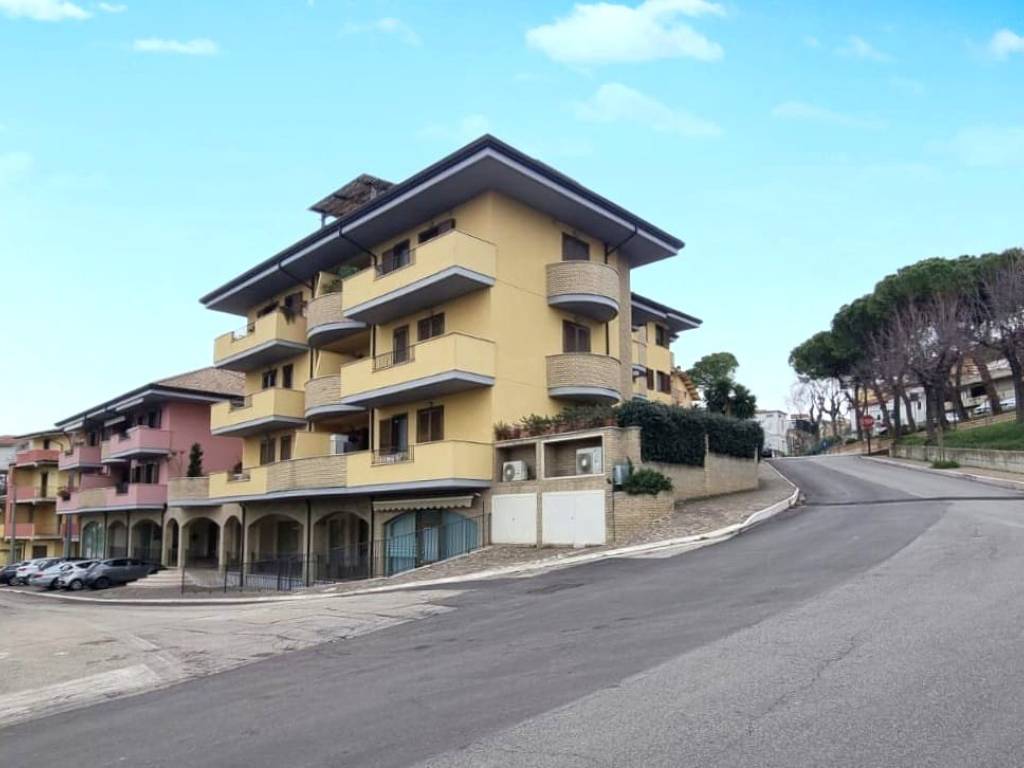 Appartamento a Miglianico in Via Gabriele D'Annunzio, 2 - Foto 2