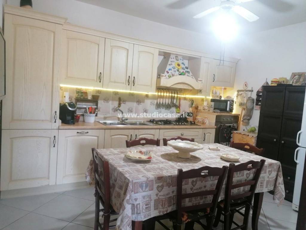 Casa indipendente a Crotone - Foto 3