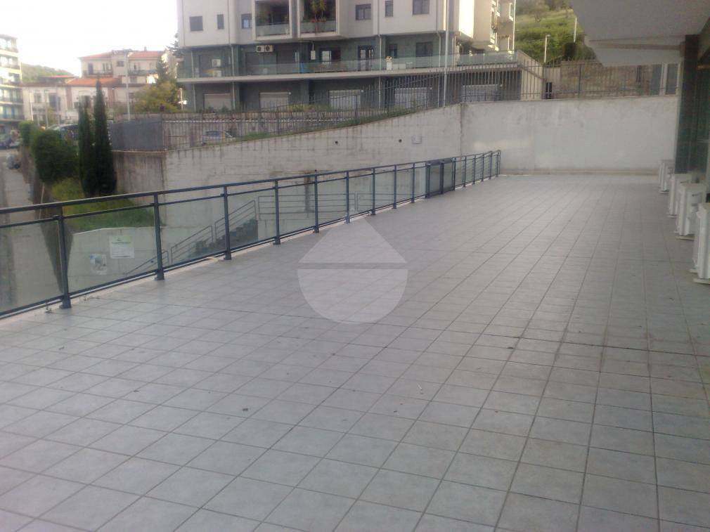 Immobile a Cosenza in Viale della Repubblica - Foto 4