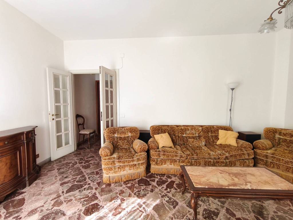 Appartamento a Brindisi in Via Germanico - Foto 4