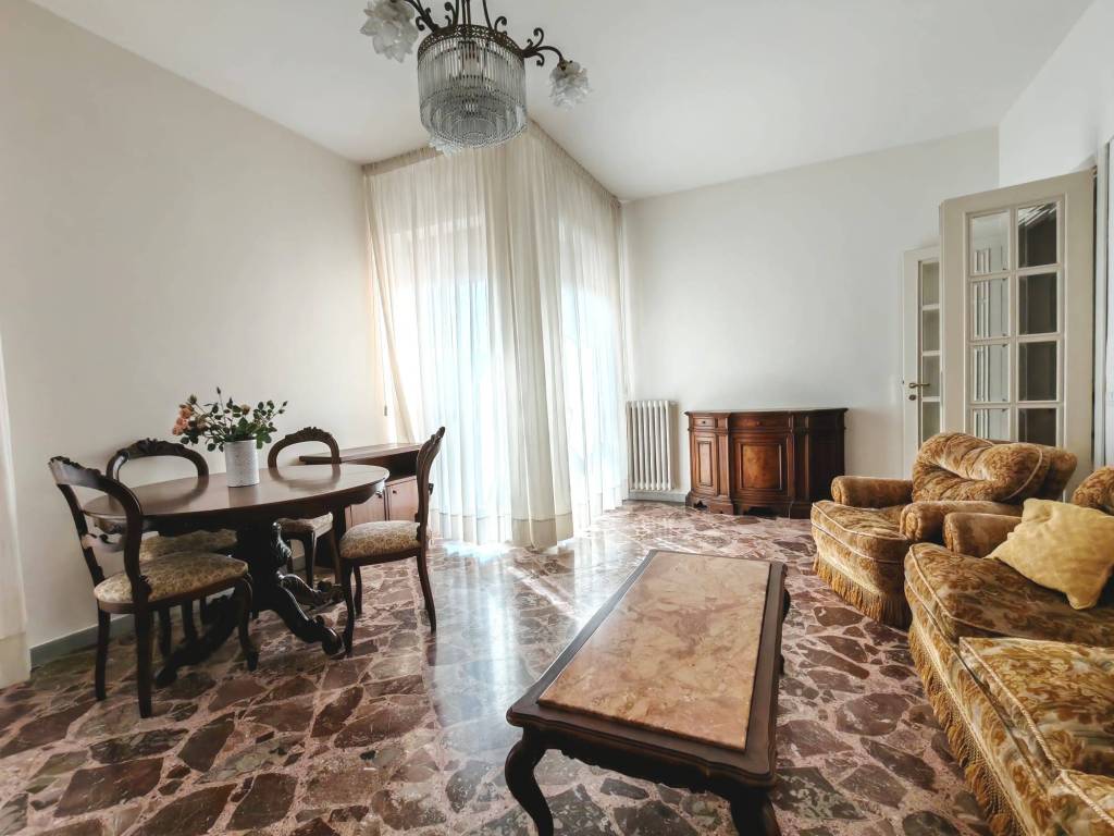 Appartamento a Brindisi in Via Germanico - Foto 5