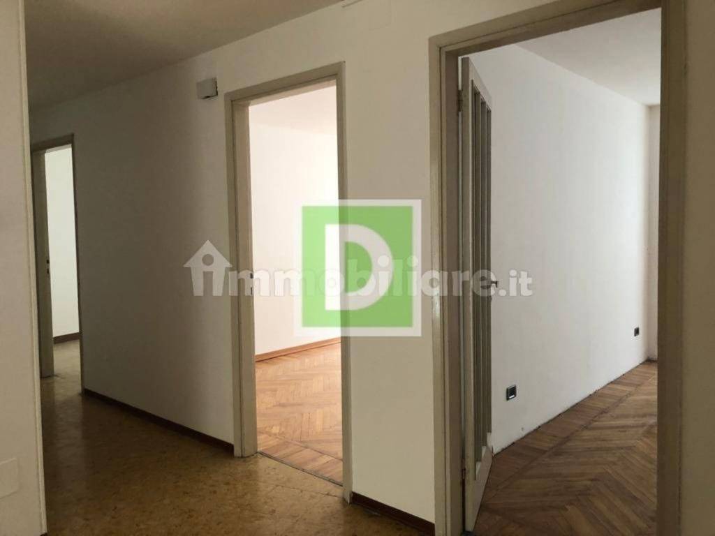 Appartamento a Chatillon in Via Emile Chanoux - Foto 2
