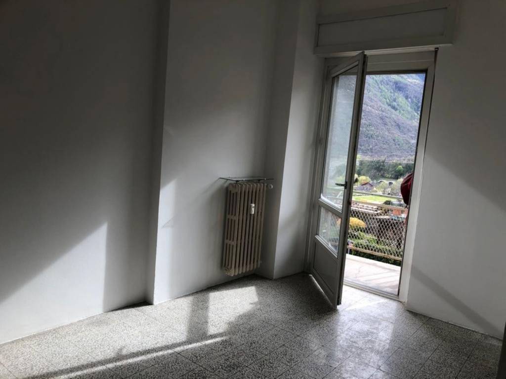 Appartamento a Chatillon in Via Emile Chanoux - Foto 5