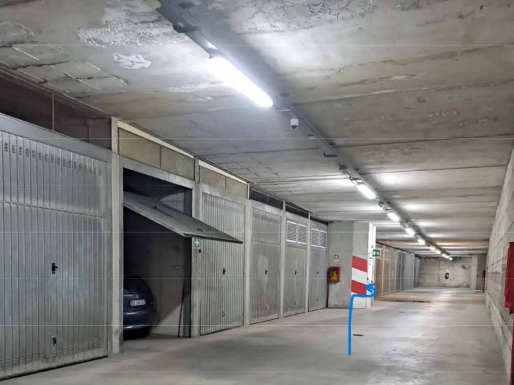 Box / garage a Sondrio in Via Bernina - Foto 2