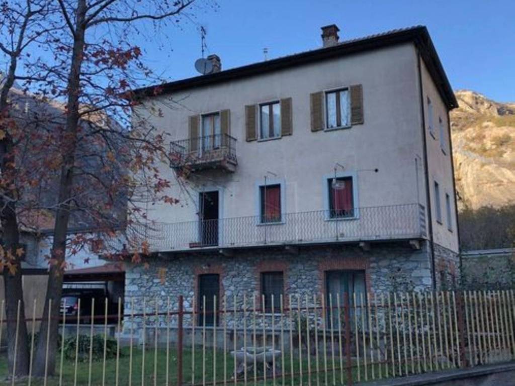 Attico / mansarda a Donnas in Via Clapey, 110 - Foto 2