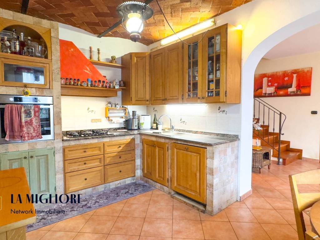 Casa indipendente a Pistoia in Via Gonfiantini - Foto 4