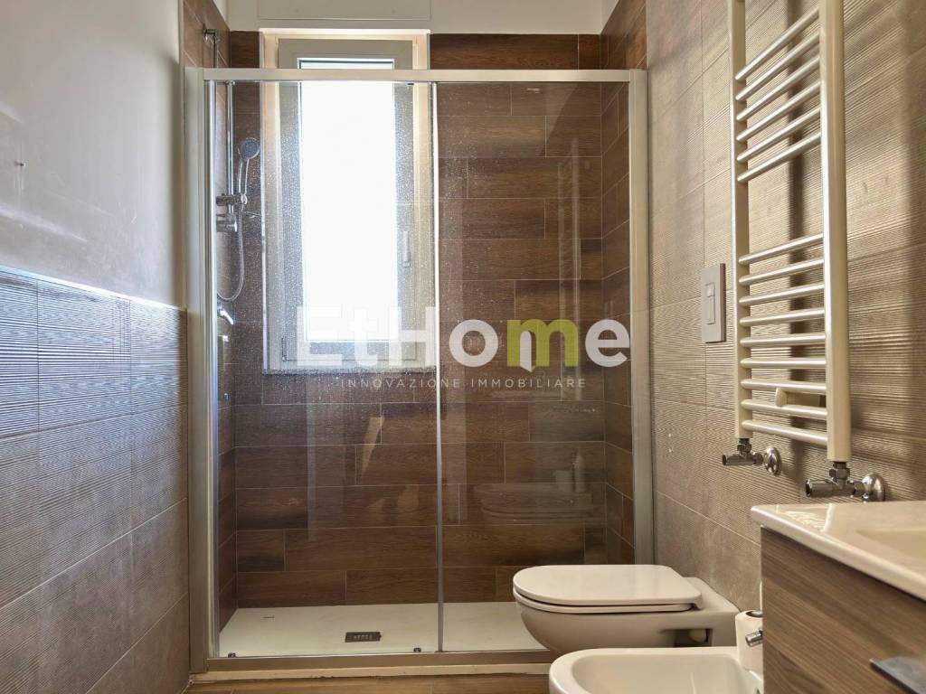 Appartamento a Trani in Via Giuseppe Alberto Pugliese, 21 - Foto 2