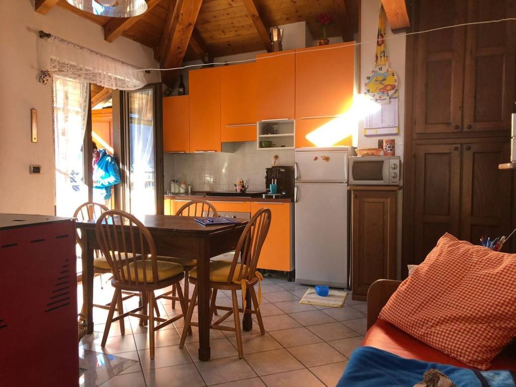 Casa indipendente a Verrès in Via Duca d'Aosta - Foto 2