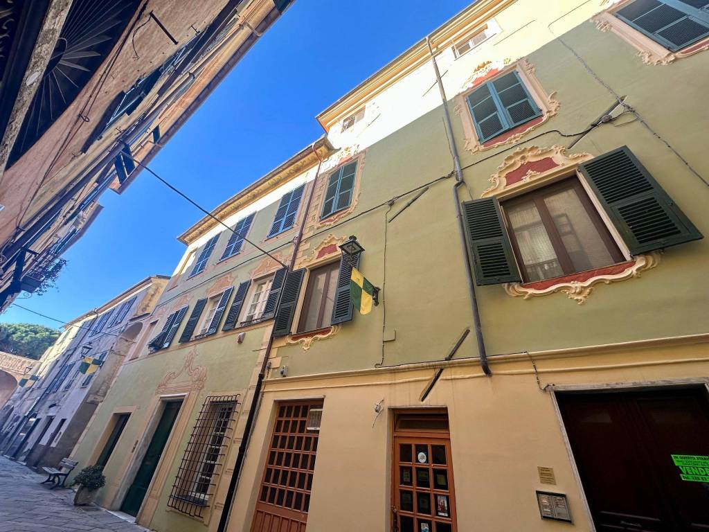 Appartamento a Albenga in Via Medaglie d'Oro, 80 - Foto 2
