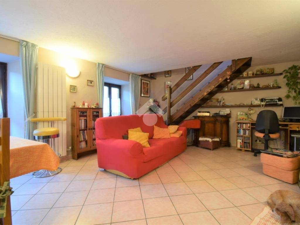 Casa indipendente a Chatillon in Strada Saint denis, 9 - Foto 2