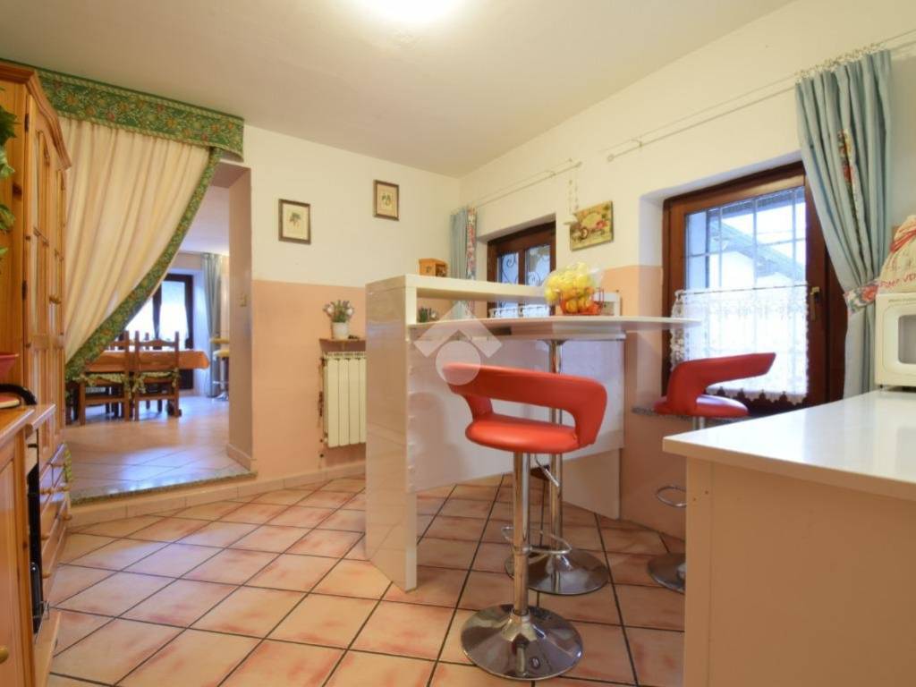 Casa indipendente a Chatillon in Strada Saint denis, 9 - Foto 4