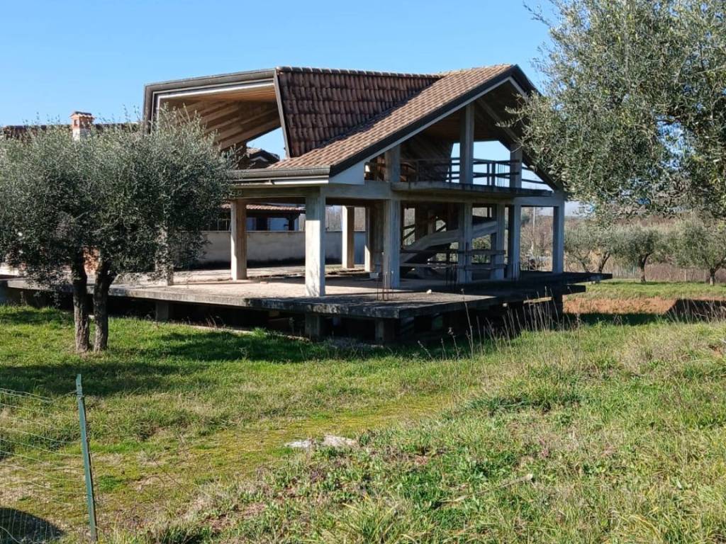 Villa a Alatri in Via Fontana San Pietro - Foto 2