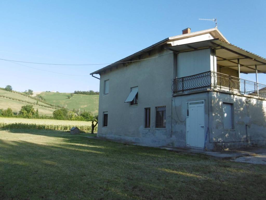 Casa indipendente a Fermo in Contrada Girola di Valtenna - Foto 2