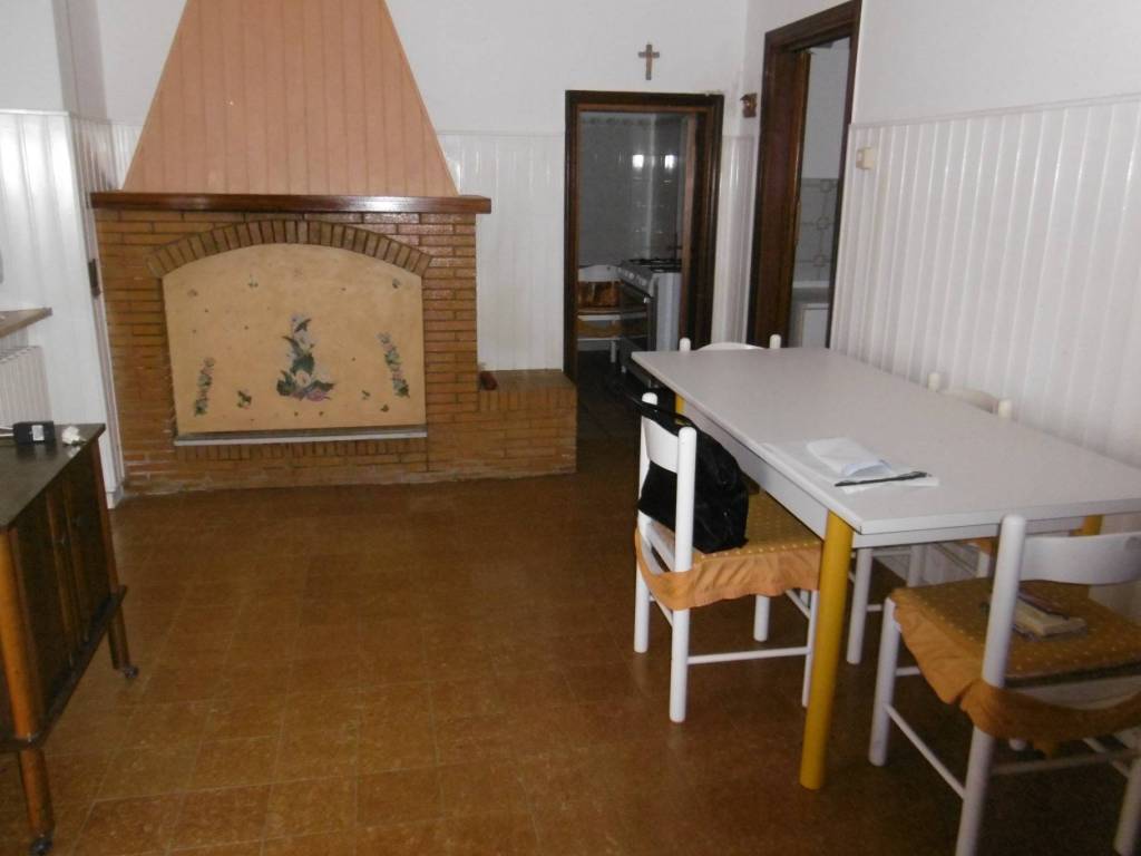 Casa indipendente a Fermo in Contrada Girola di Valtenna - Foto 4