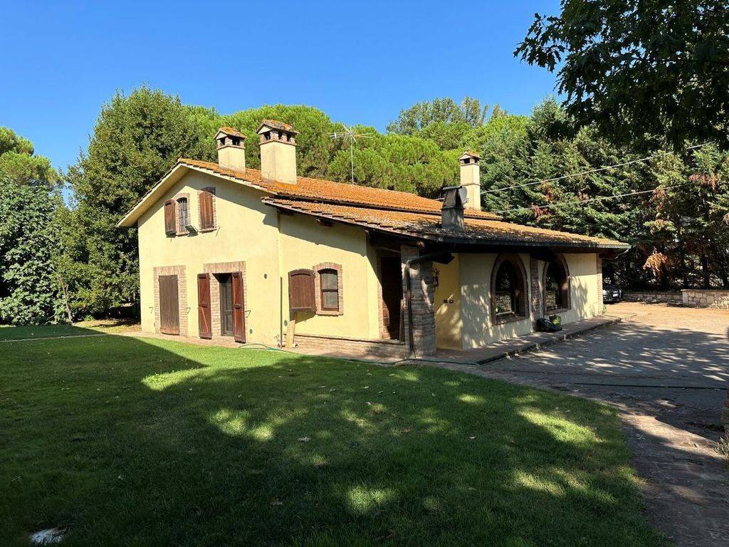 Rustico / casale a Castiglione del lago in Via Pineta - Foto 4