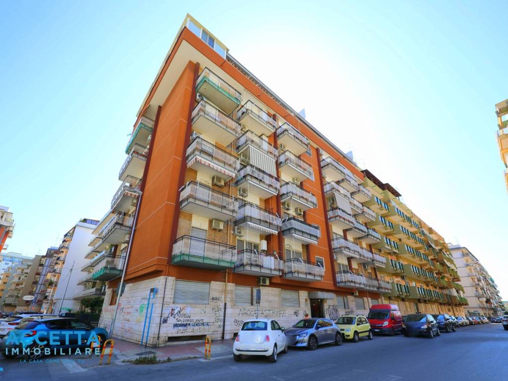Appartamento a Taranto in Via Emilia, 113 - Foto 2