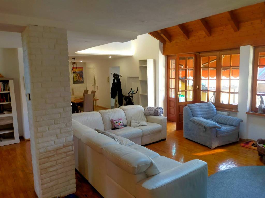 Appartamento a Borgomanero in Corso Roma - Foto 3