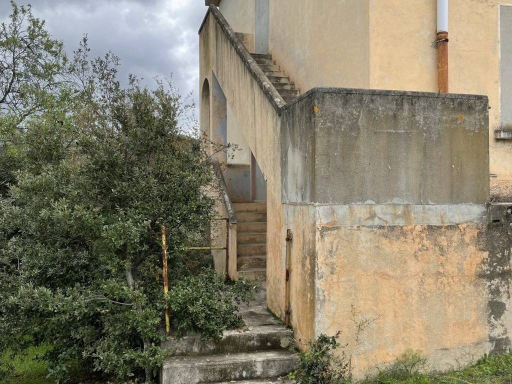 Palazzo / stabile a Villagrande strisaili - Foto 3