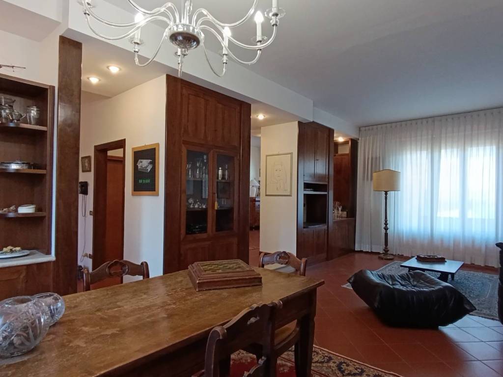 Casa indipendente a Prato in Via Tullio Buzzi - Foto 4