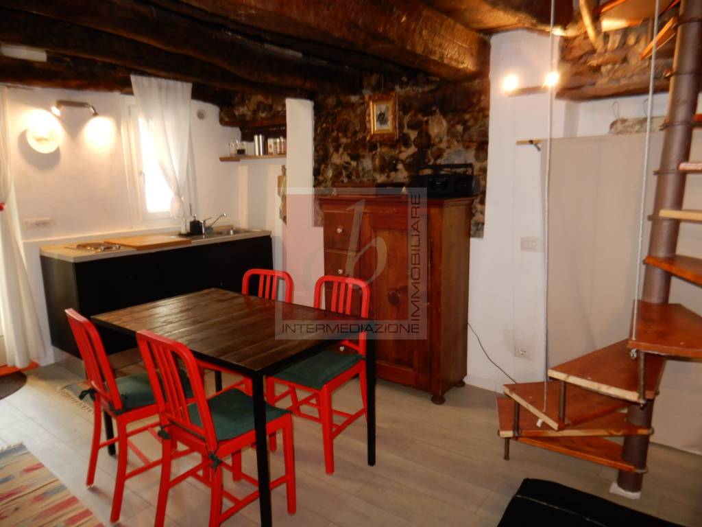 Casa indipendente a Cittiglio in Via San Bernardo, 6 - Foto 5