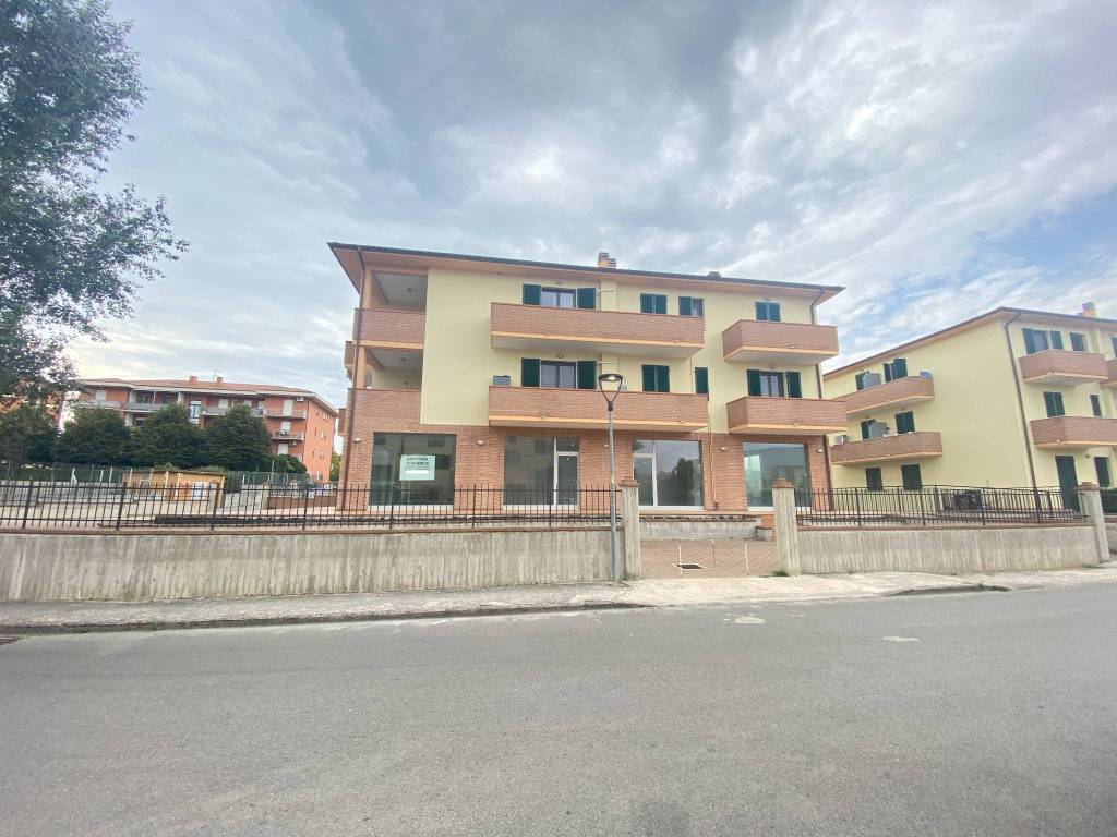 Immobile a Castiglione del lago in Via Vittorio Formentano - Foto 2