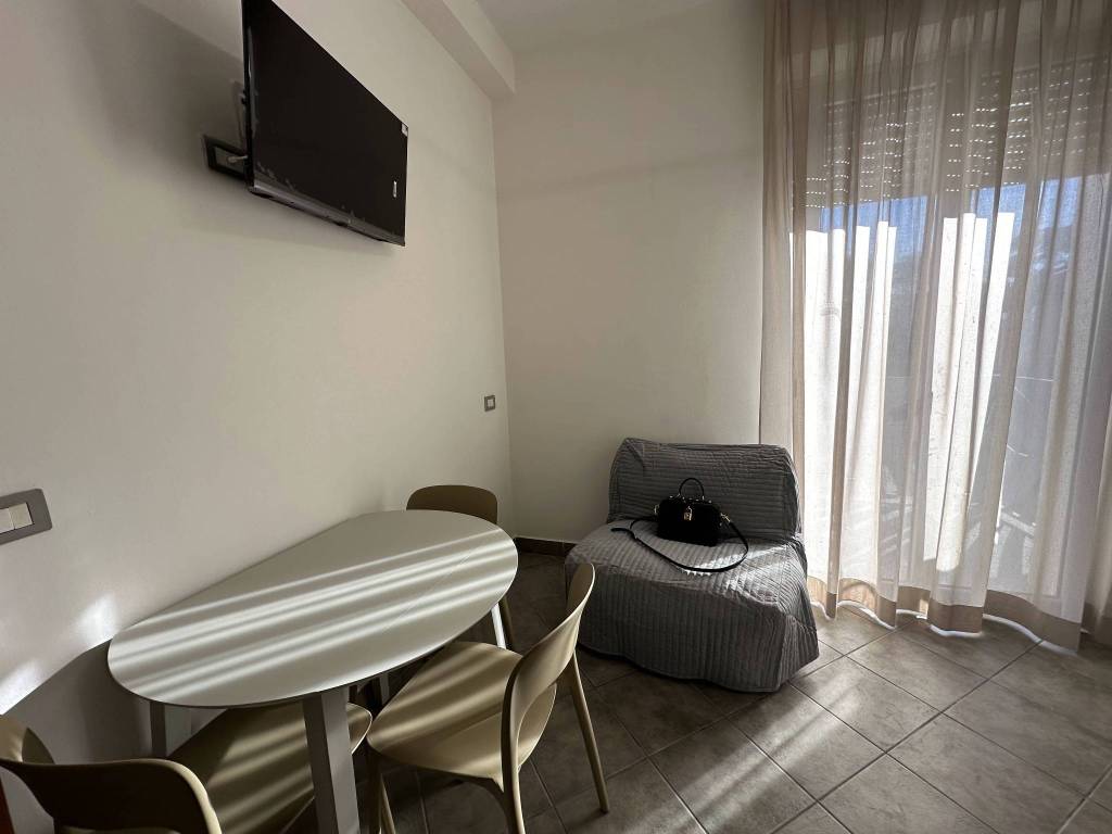 Appartamento a Rimini in Viale Napoli, 6 - Foto 4