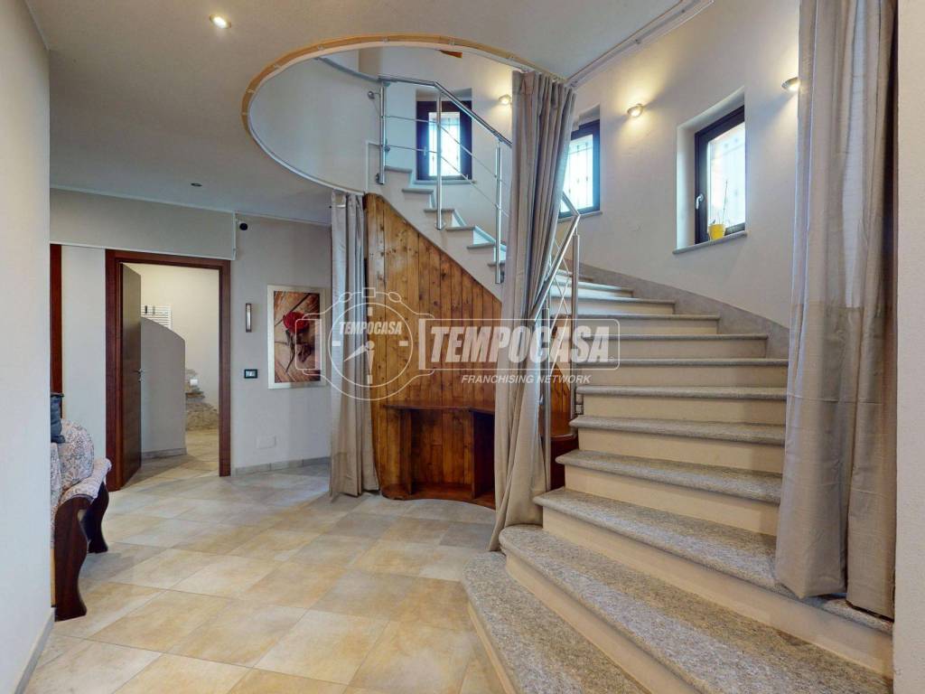 Villa a Bra in Via Don Pennanzio 27 - Foto 2