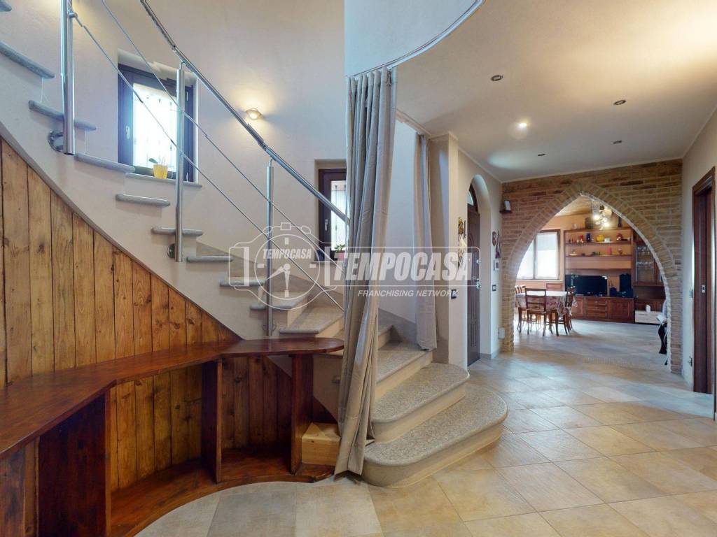 Villa a Bra in Via Don Pennanzio 27 - Foto 4