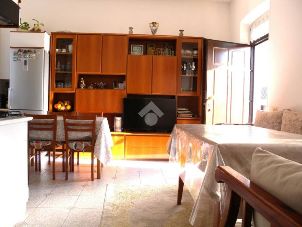 Appartamento a Uboldo in Via Brolo, 11 - Foto 2