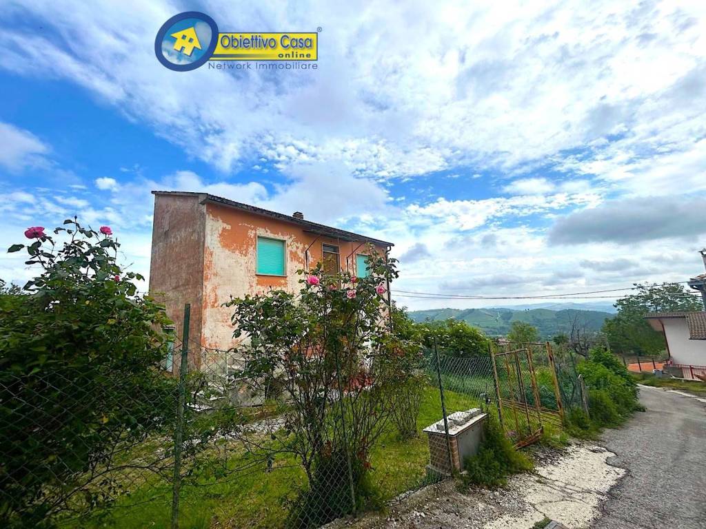 Casa indipendente a Campli in contrada guazzano - Foto 3