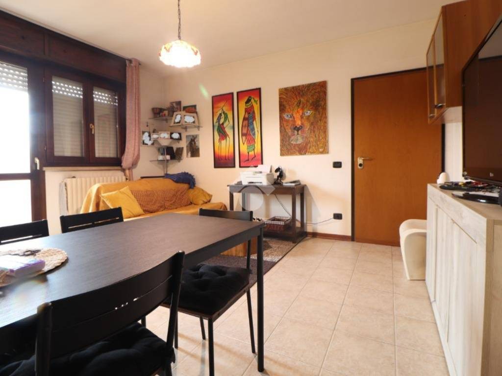 Appartamento a Porto mantovano in Via Gramsci, 1 - Foto 2