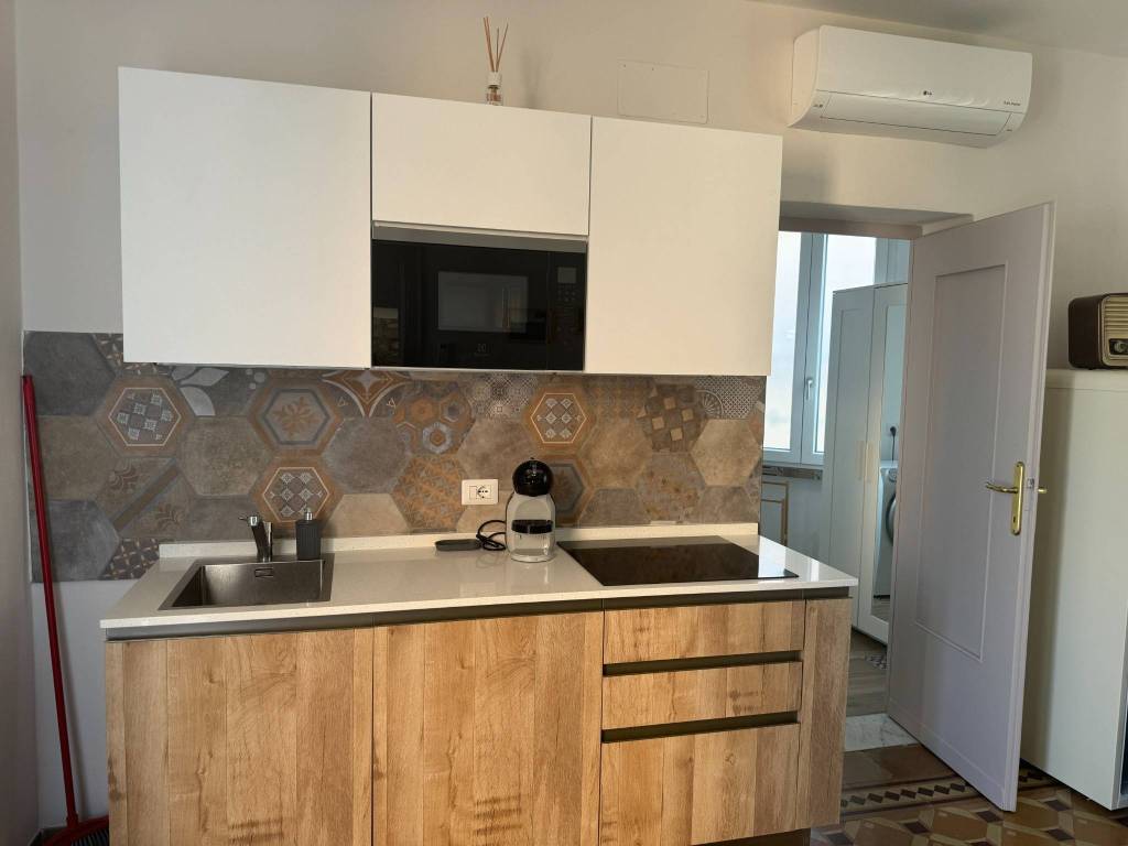 Appartamento a Gavirate in Via F. De Ambrosis - Foto 2