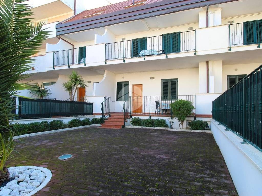 Appartamento a San benedetto del tronto in Via Zandonai, 3 - Foto 2