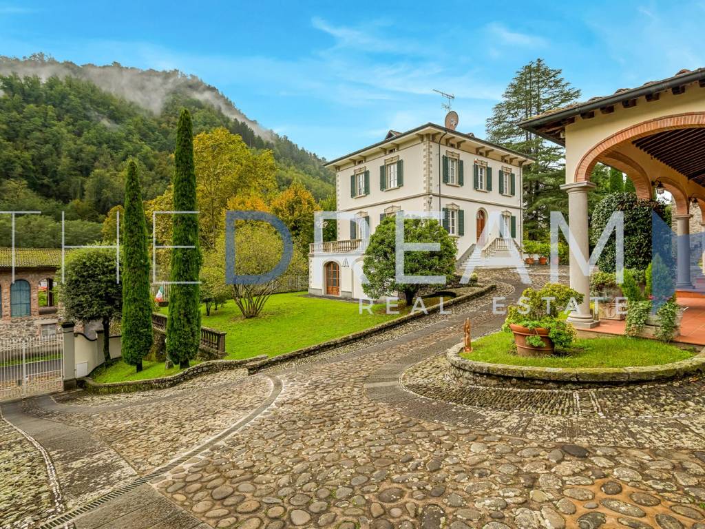 Villa a Bagni di lucca in Via Campiglia, 3 - Foto 2